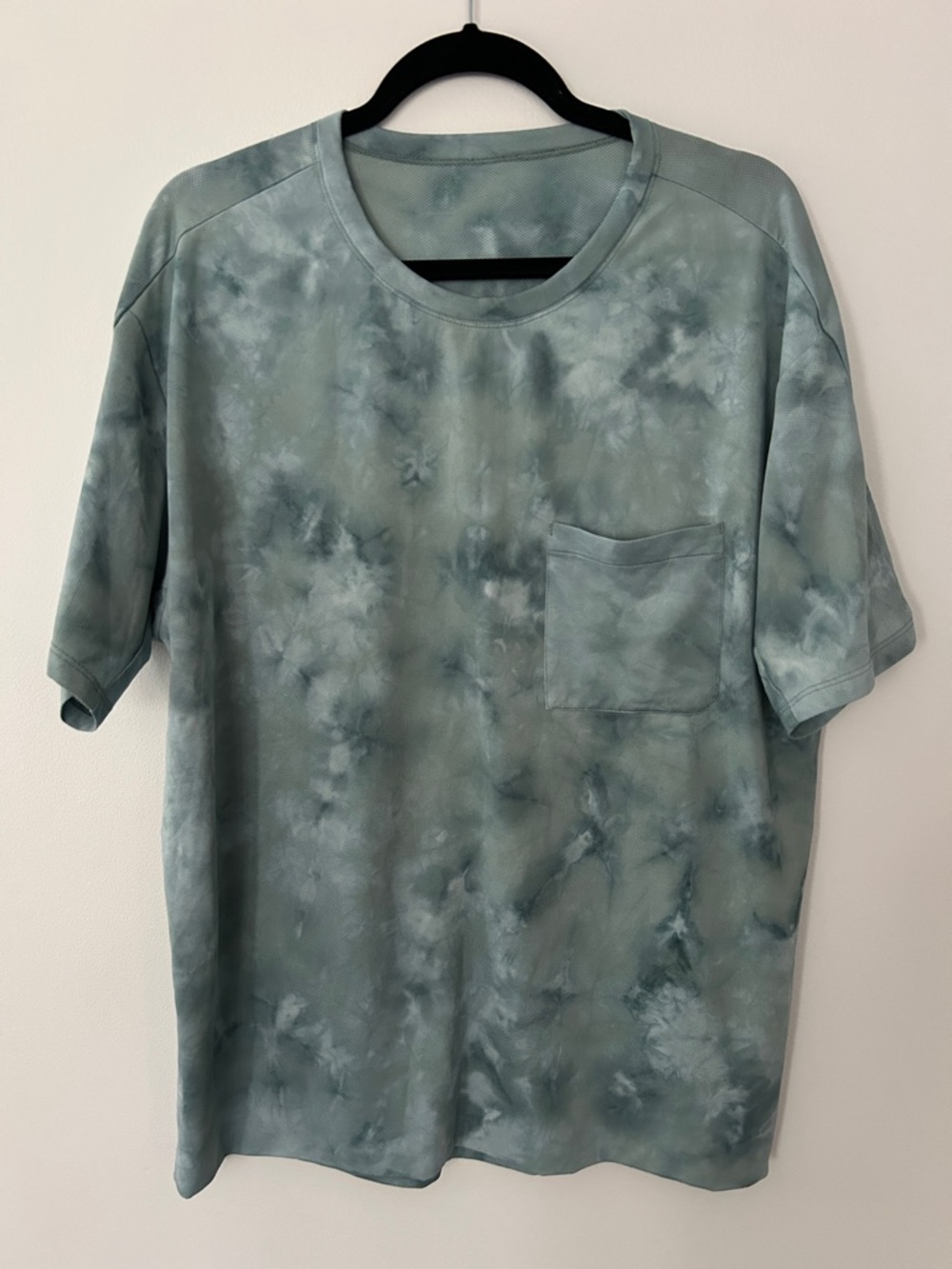 Lululemon Men’s Relaxed Mesh Pocketed Short Sleeve Tidal Dye Green Size XXL